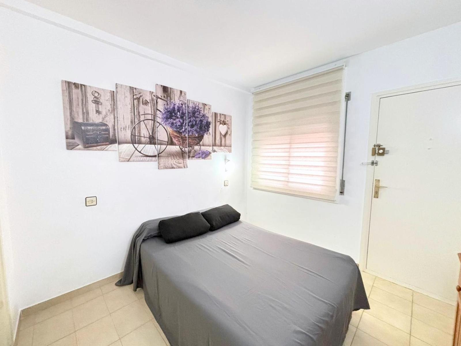 Meda Chica 3E Apartment Roses Ngoại thất bức ảnh