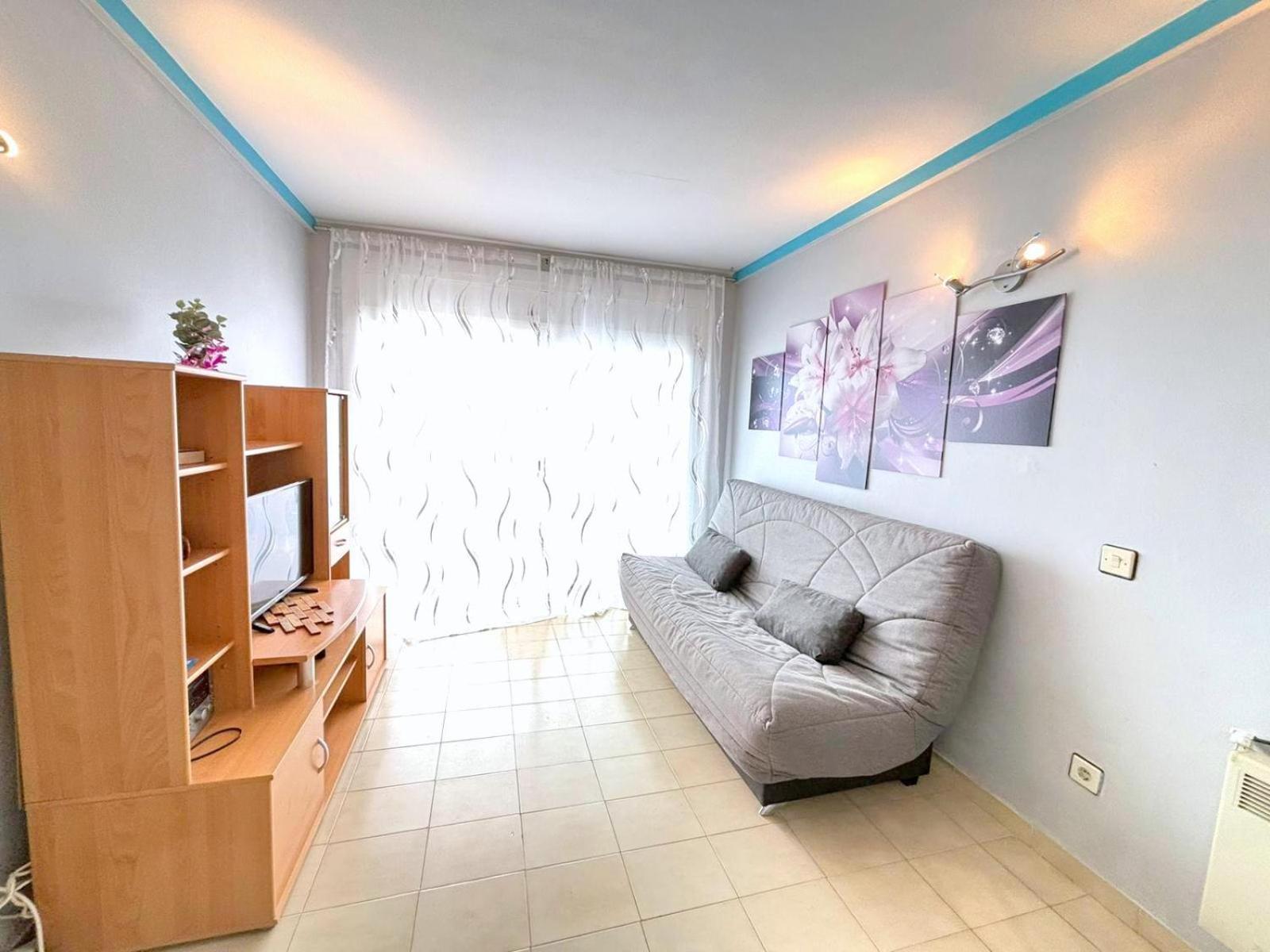 Meda Chica 3E Apartment Roses Ngoại thất bức ảnh