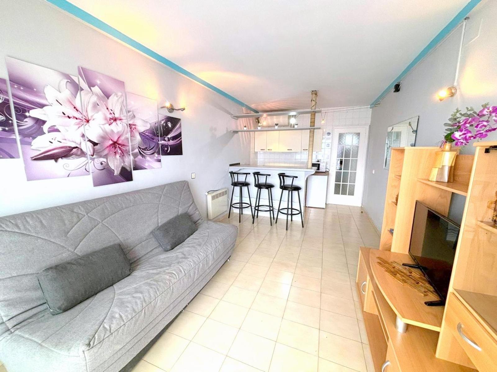Meda Chica 3E Apartment Roses Ngoại thất bức ảnh